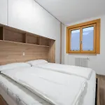 Cesa Ricky Apartment *